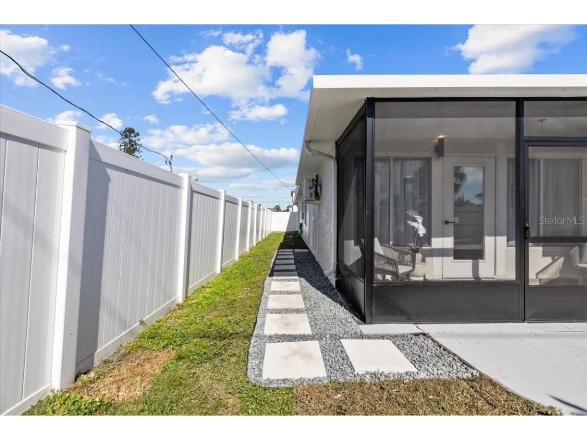 742 91st Avenue N Saint Petersburg FL 33702 TB8446334 image48