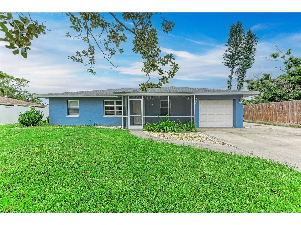 742 Devon Road Venice FL 34293 TB8452293 image1