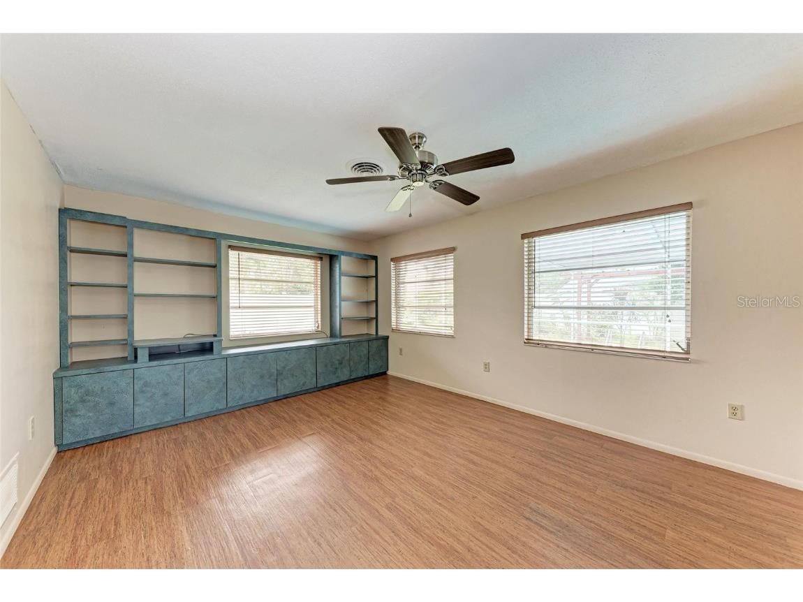 742 Devon Road Venice FL 34293 TB8452293 image4