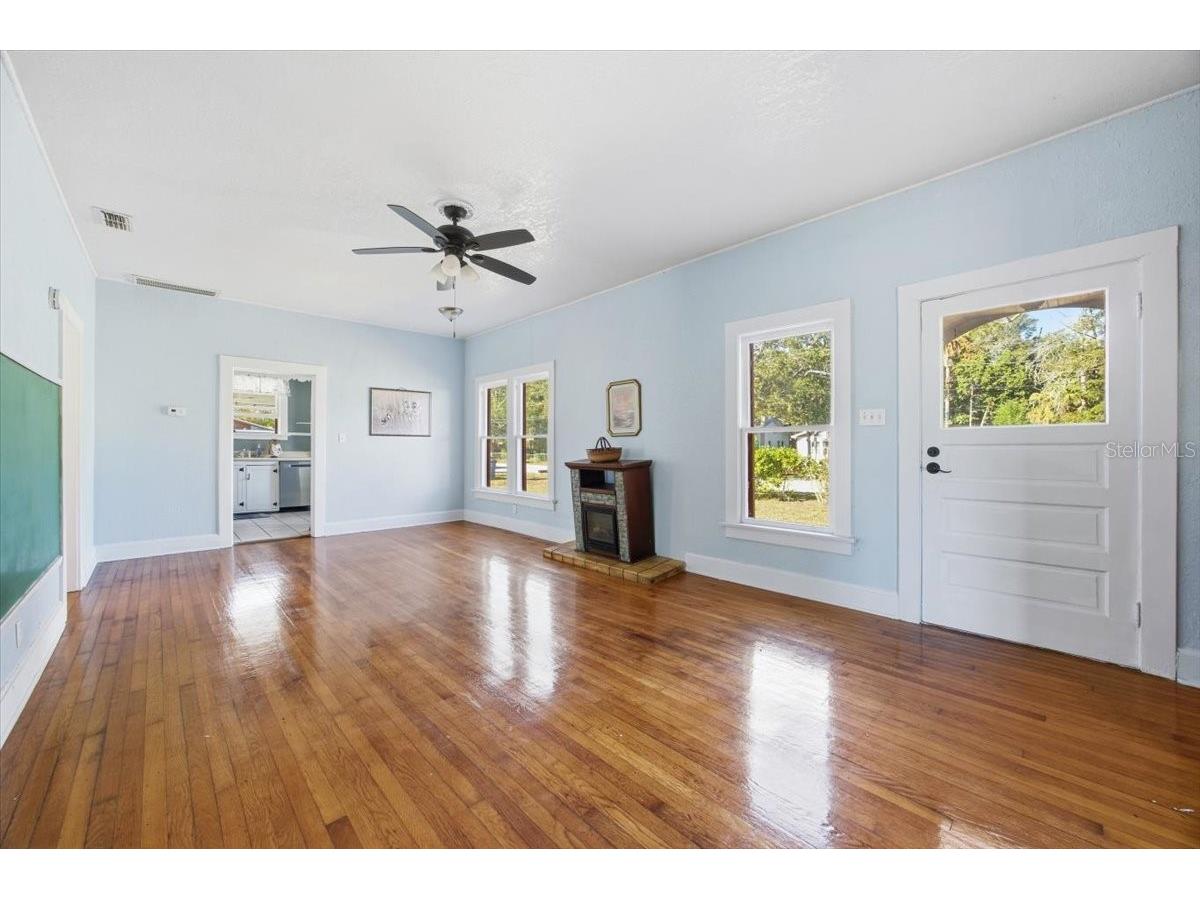 742 Hibiscus Avenue Lake Wales FL 33853 L4958191 image4