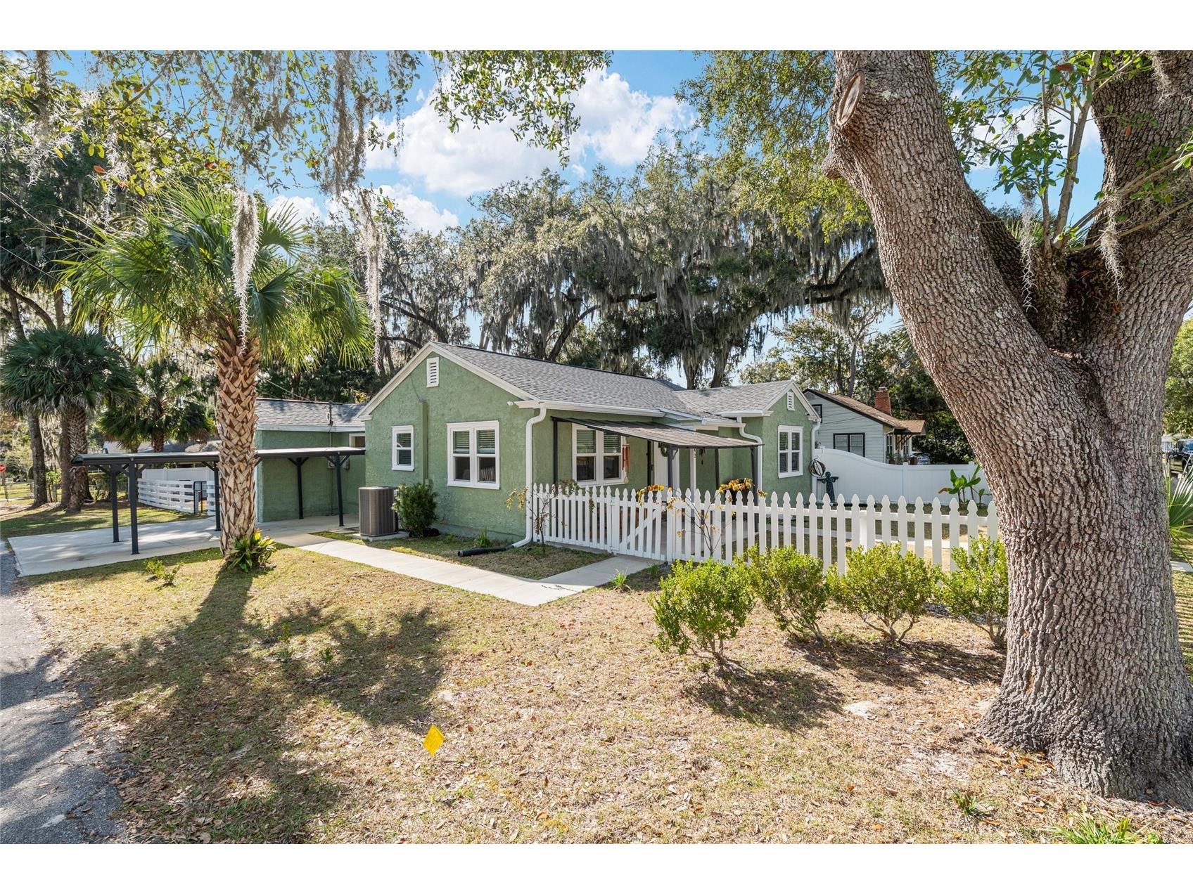 742 SE 12th Street Ocala FL 34471 OM714332 image1