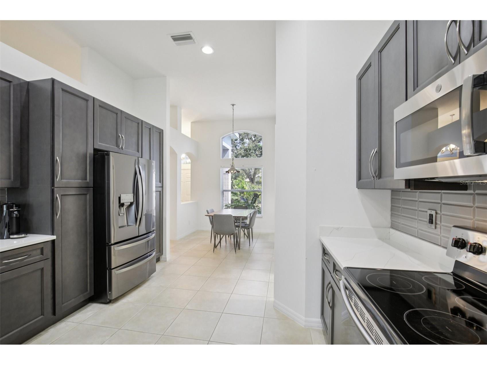 742 Shorecrest Drive Sarasota FL 34232 A4684004 image10