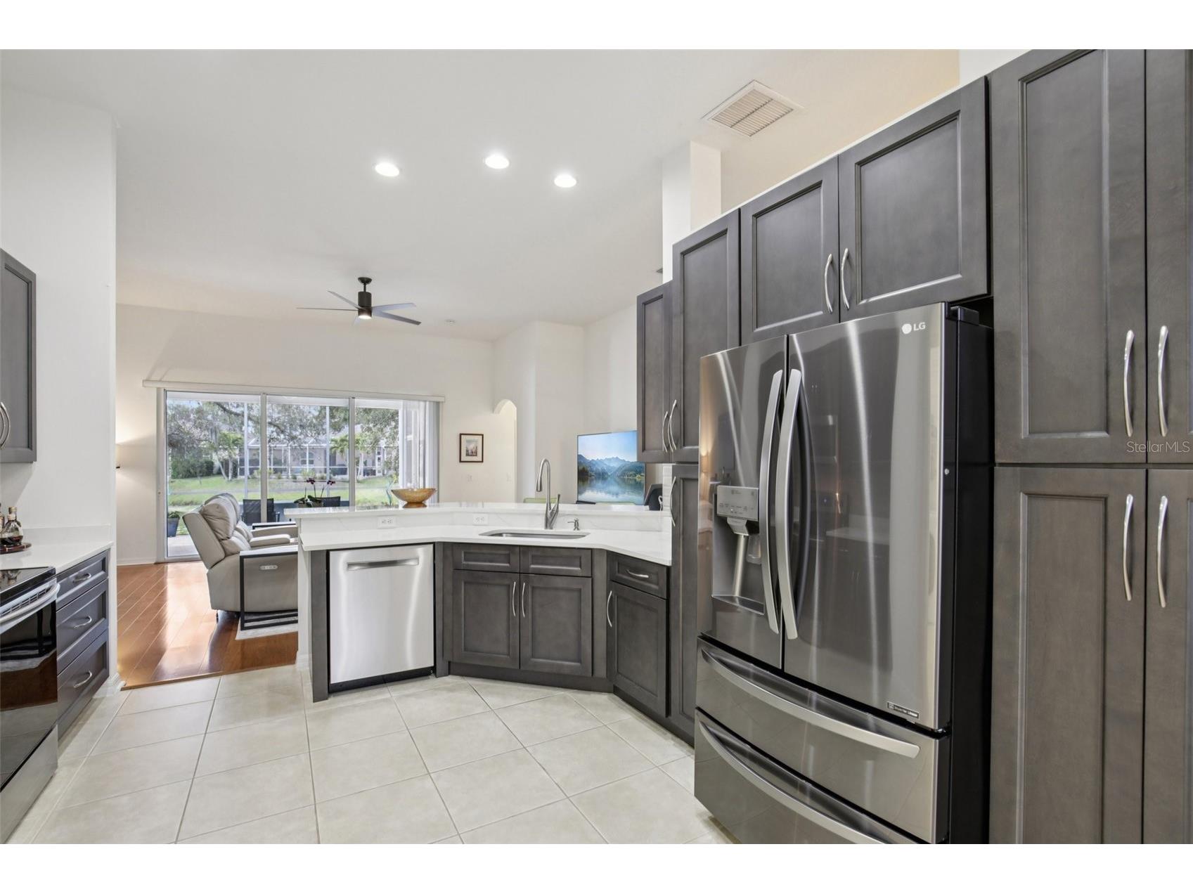 742 Shorecrest Drive Sarasota FL 34232 A4684004 image13