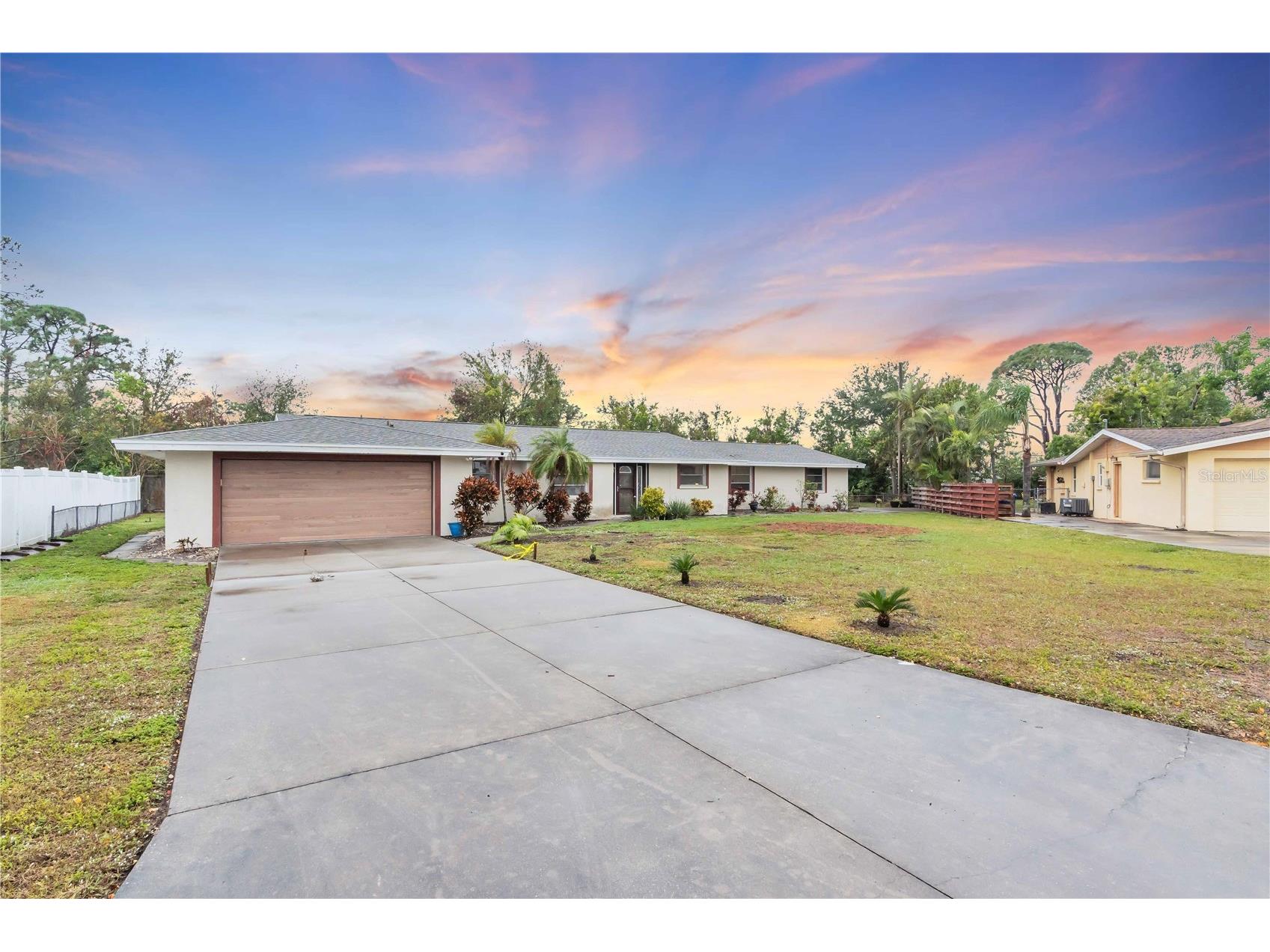 7420 Cass Circle Sarasota FL 34231 A4696307 image1