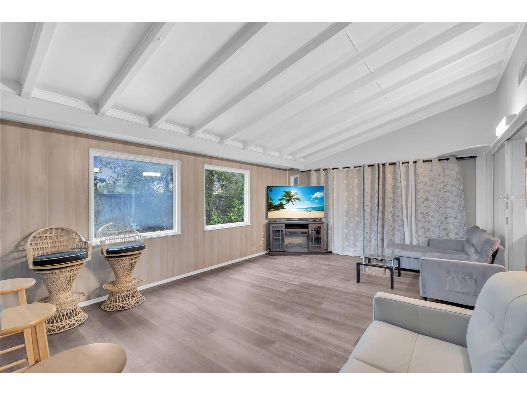 7420 Cass Circle Sarasota FL 34231 A4696307 image17