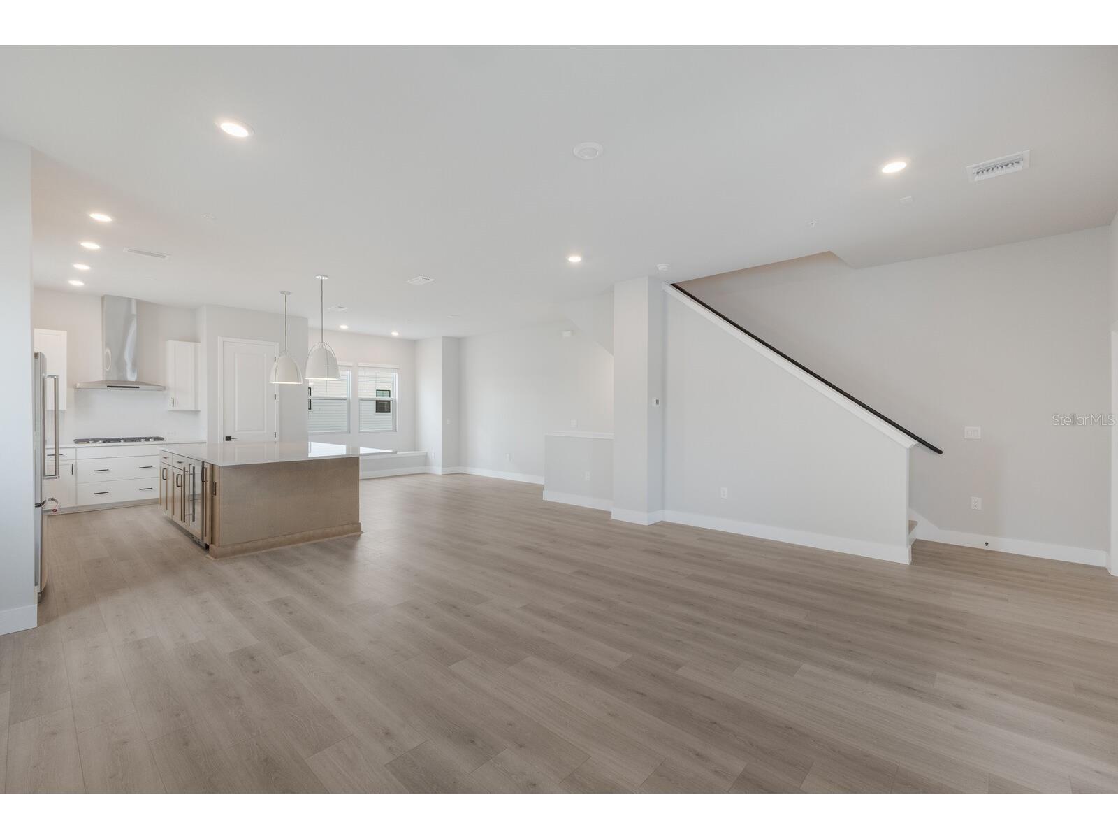 7420 Newham Lane Sarasota FL 34240 A4698910 image3