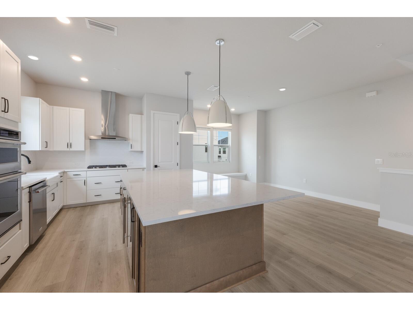 7420 Newham Lane Sarasota FL 34240 A4698910 image8