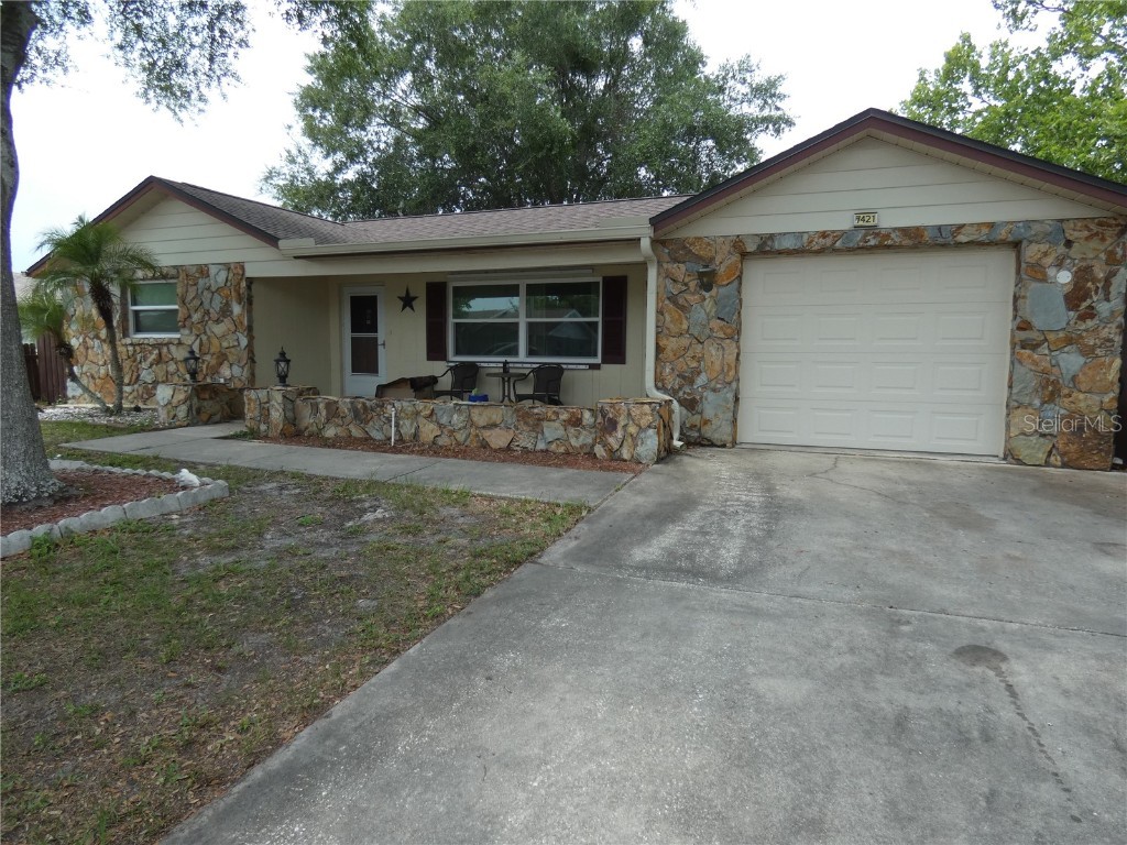 7421 Fairfax Drive Port Richey FL 34668 W7875818 image1