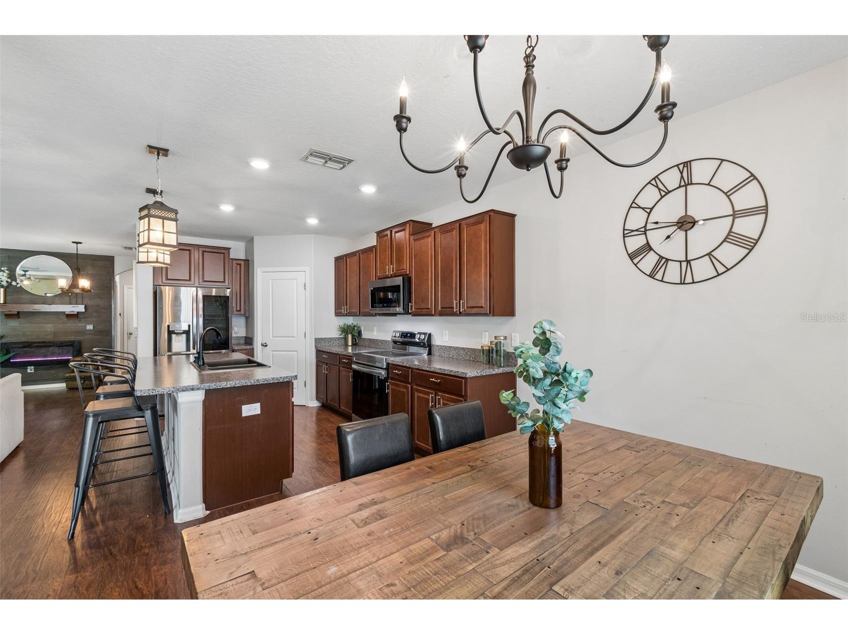 7422 French Marigold Avenue Tampa FL 33619 TB8503296 image21