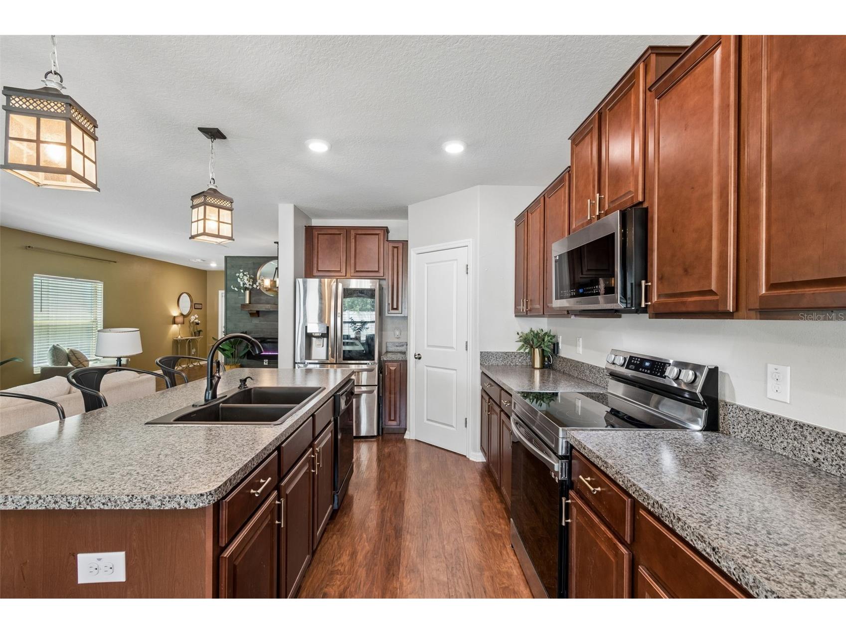 7422 French Marigold Avenue Tampa FL 33619 TB8503296 image34