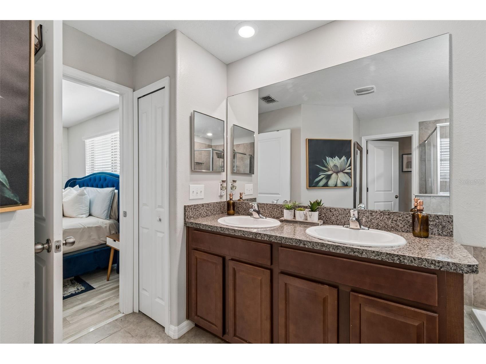 7422 French Marigold Avenue Tampa FL 33619 TB8503296 image53