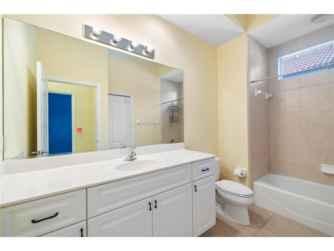 7423 Riviera Cove Lakewood Ranch FL 34202 A4669624 image18