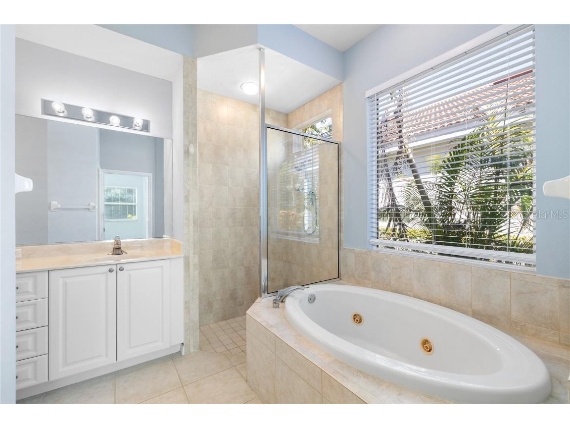 7423 Riviera Cove Lakewood Ranch FL 34202 A4669624 image22