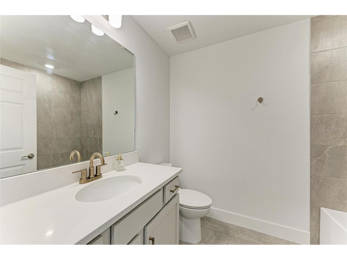 7424 Cabin Lane Sarasota FL 34240 A4671931 image28