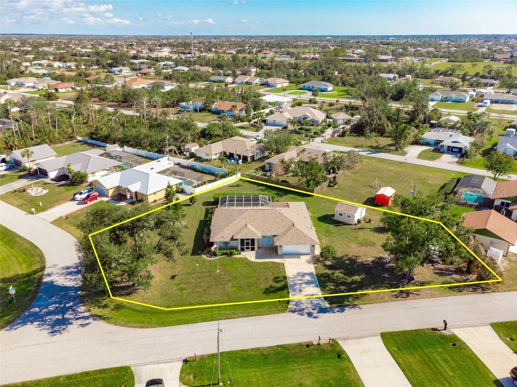 7424 Snow Drive Englewood FL 34224 D6140705 image1