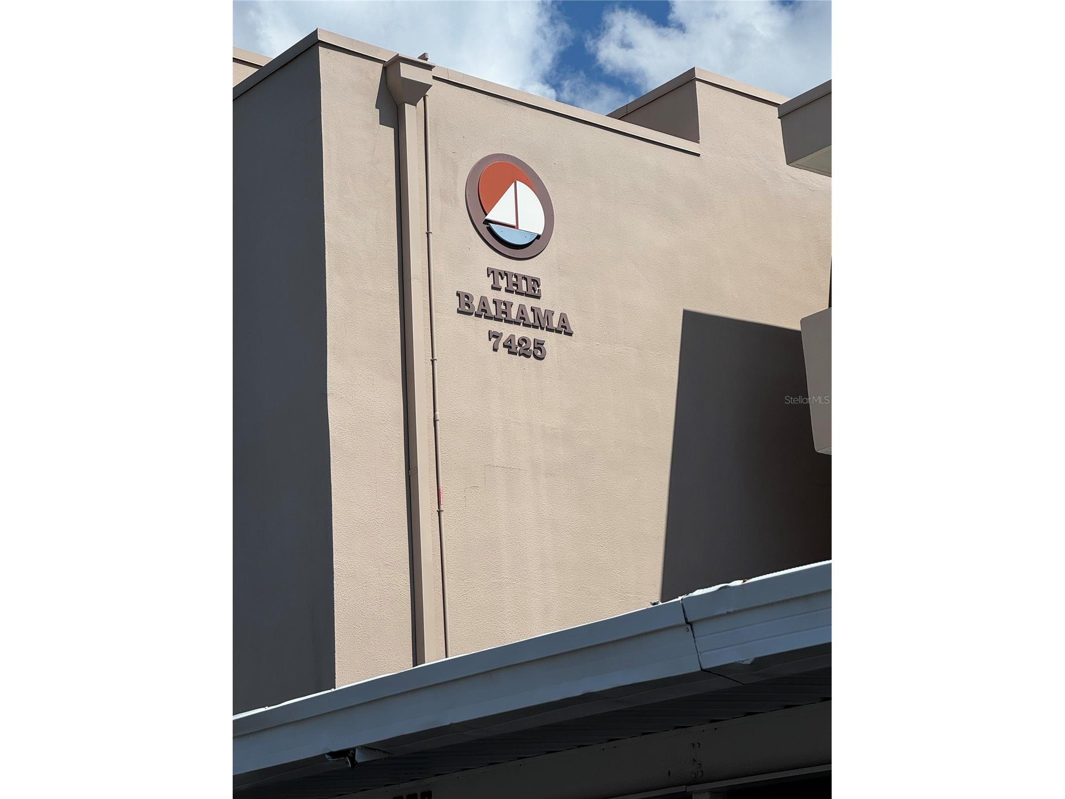 7425 Bay Island Drive S #103 South Pasadena FL 33707 - RED FISH PASS TB8484151 image2