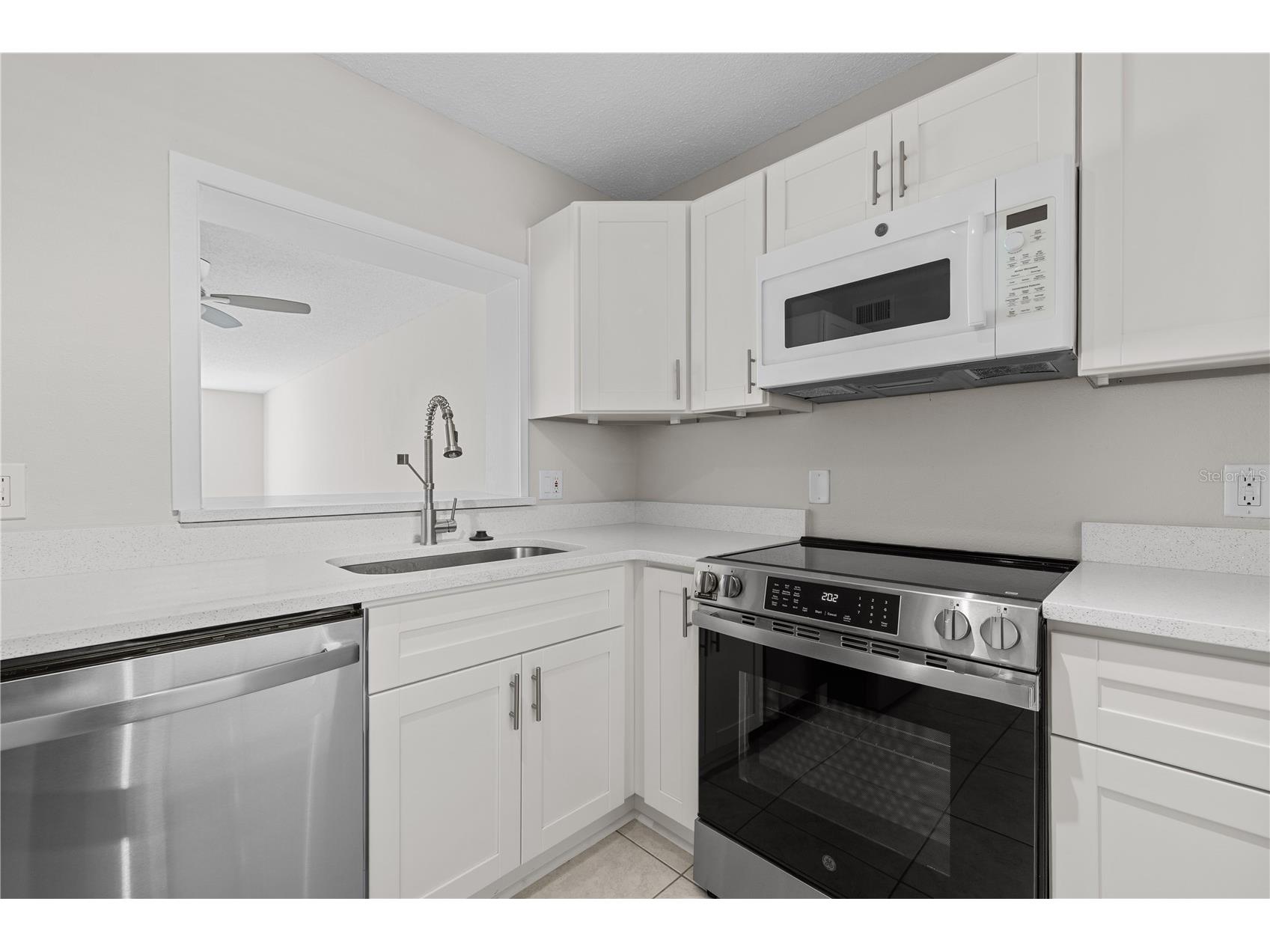 7425 Bay Island Drive S #104 South Pasadena FL 33707 TB8512936 image4