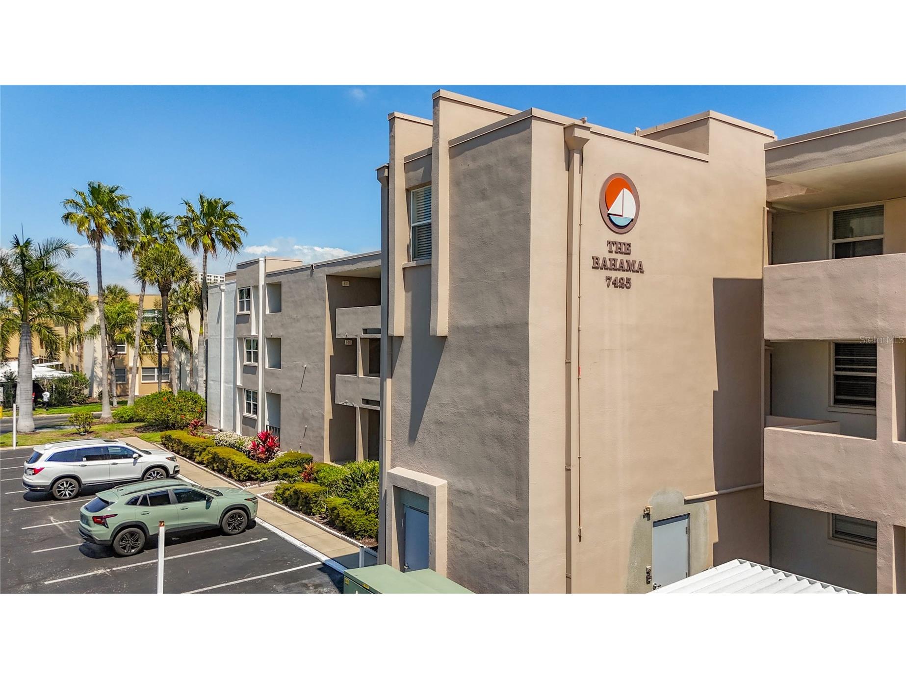 7425 Bay Island Drive S #105 South Pasadena FL 33707 - RED FISH PASS TB8490586 image2