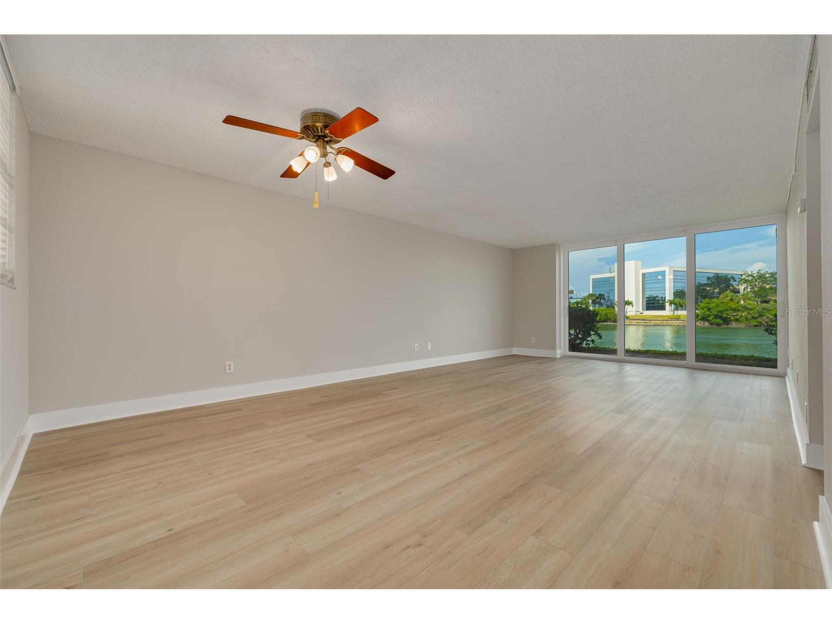 7425 Bay Island Drive S #107 Saint Petersburg FL 33707 - BOCA CIEGA BAY TB8525393 image16
