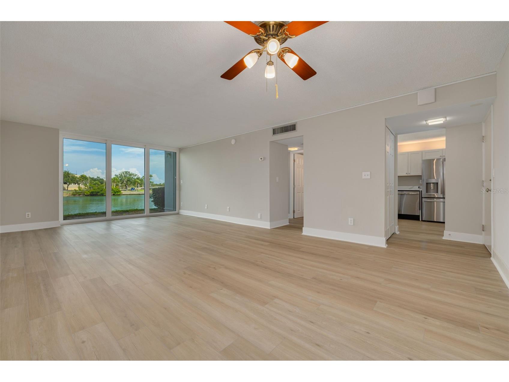 7425 Bay Island Drive S #107 Saint Petersburg FL 33707 - BOCA CIEGA BAY TB8525393 image17