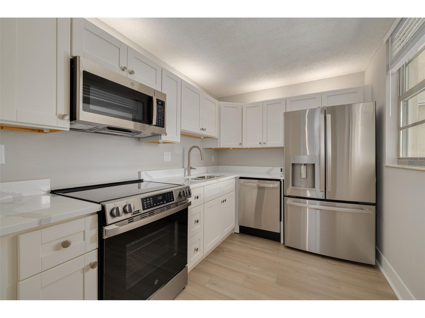 7425 Bay Island Drive S #107 Saint Petersburg FL 33707 - BOCA CIEGA BAY TB8525393 image22