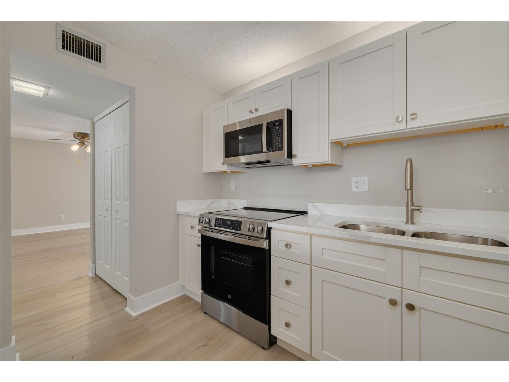 7425 Bay Island Drive S #107 Saint Petersburg FL 33707 - BOCA CIEGA BAY TB8525393 image23