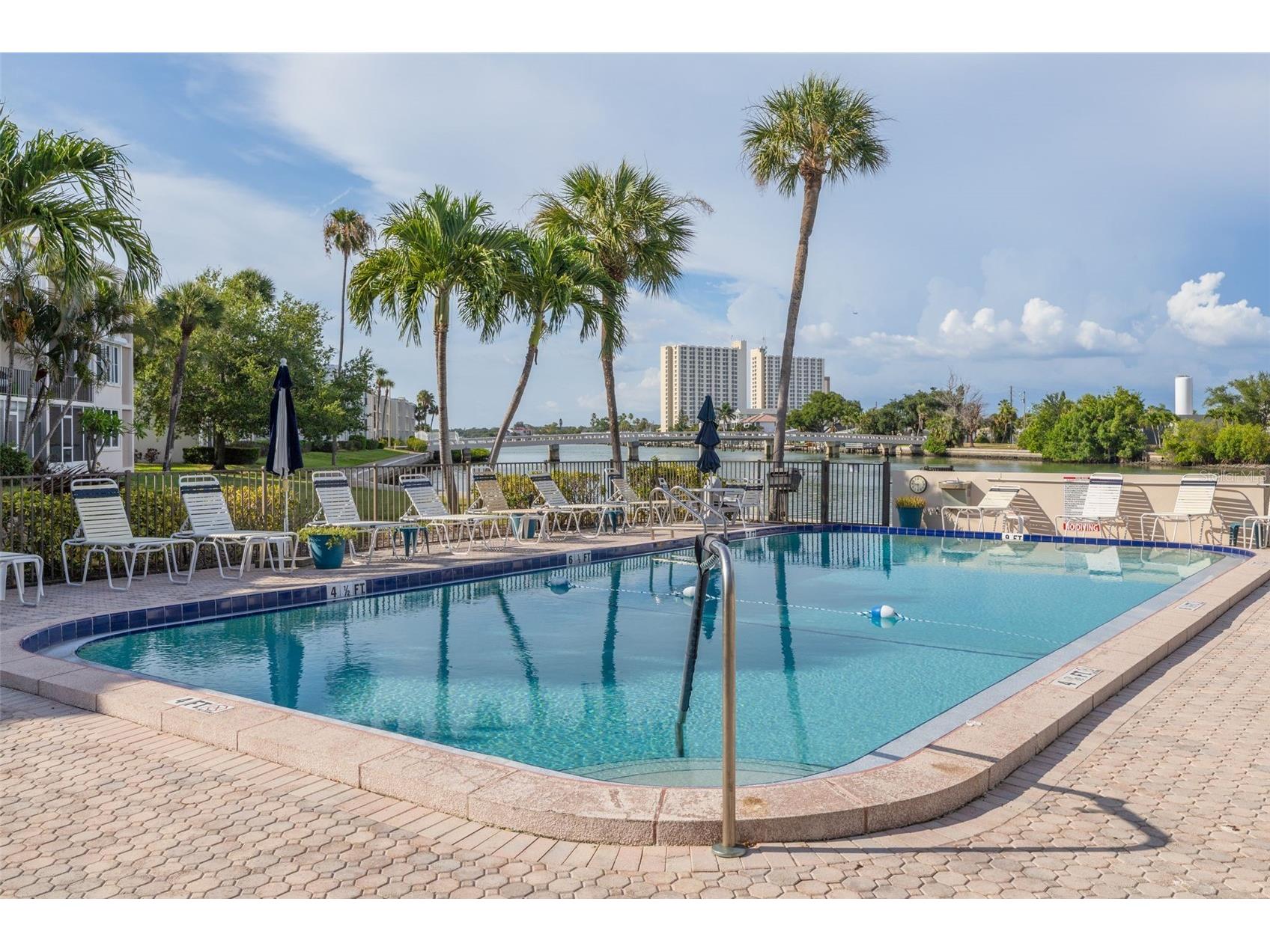 7425 Bay Island Drive S #107 Saint Petersburg FL 33707 - BOCA CIEGA BAY TB8525393 image41