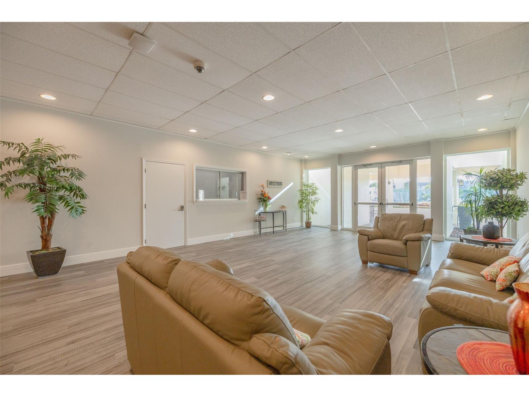 7425 Bay Island Drive S #107 Saint Petersburg FL 33707 - BOCA CIEGA BAY TB8525393 image45