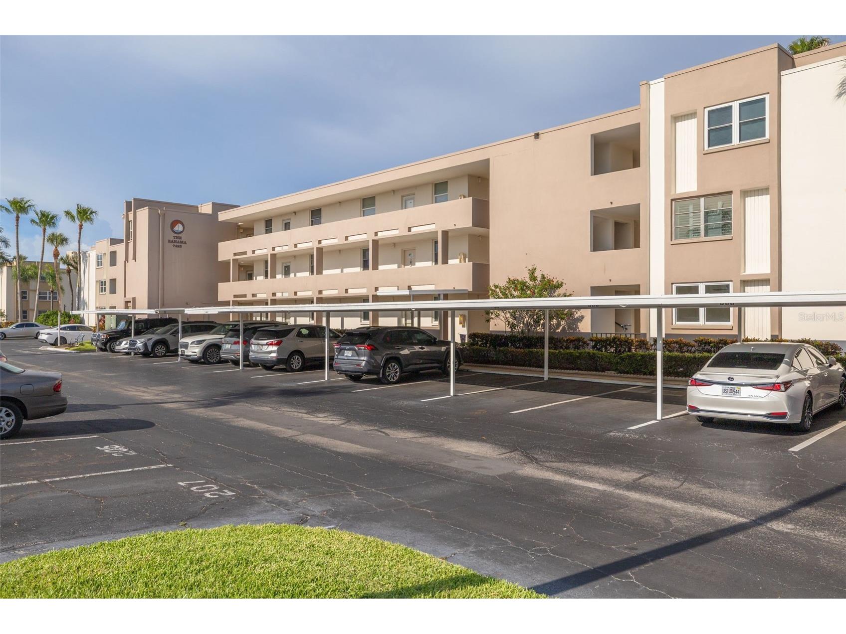 7425 Bay Island Drive S #107 Saint Petersburg FL 33707 - BOCA CIEGA BAY TB8525393 image7