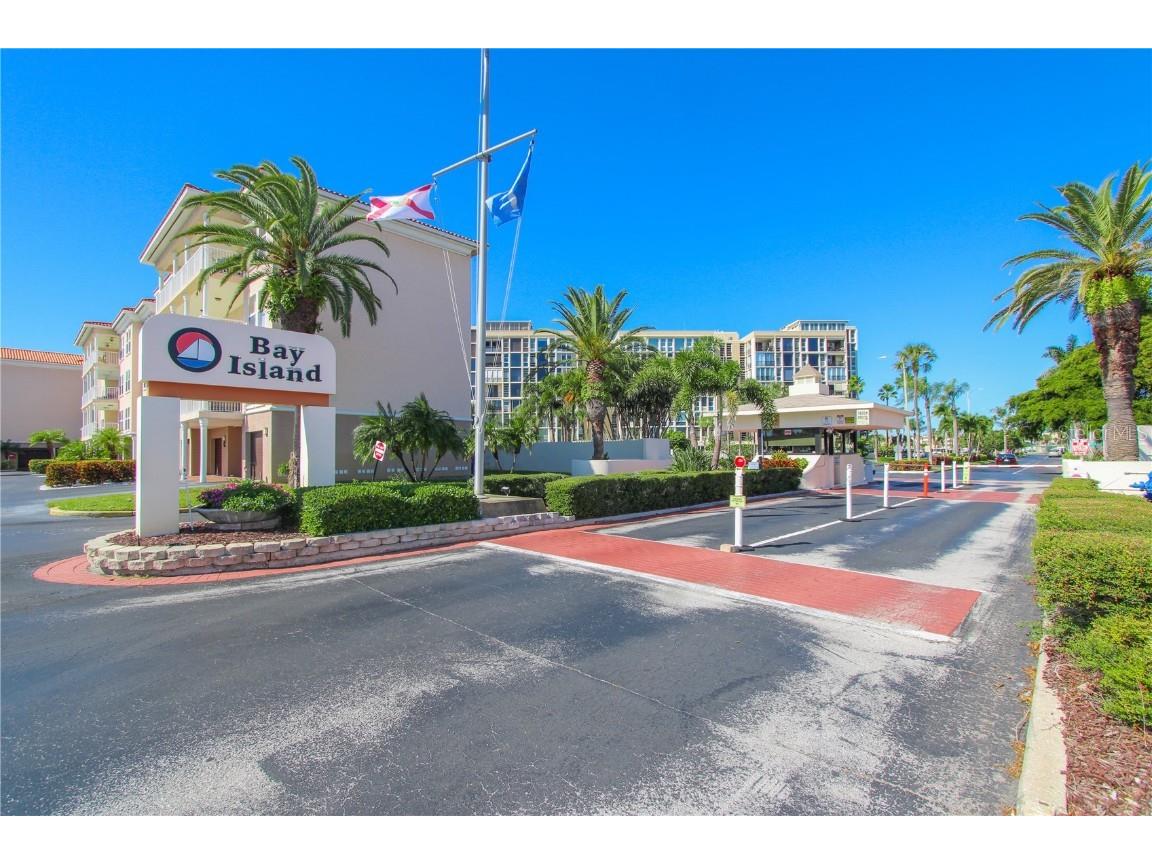 7425 Bay Island Drive S #108 South Pasadena FL 33707 - BOCA CIEGA BAY TB8445386 image2