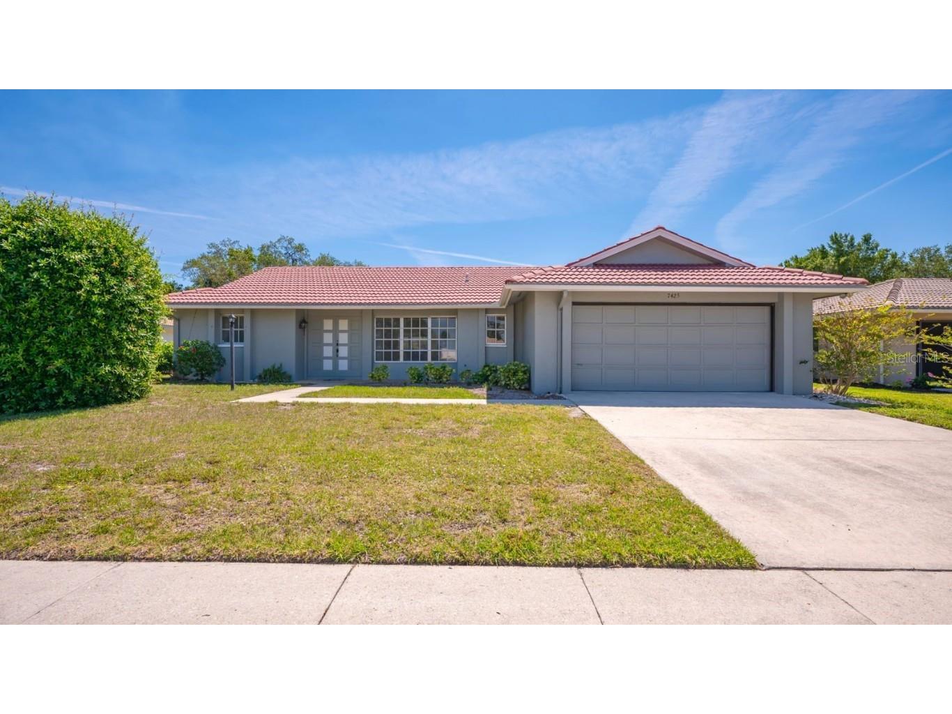 7425 Curtiss Avenue Sarasota FL 34231 A4606584 image1