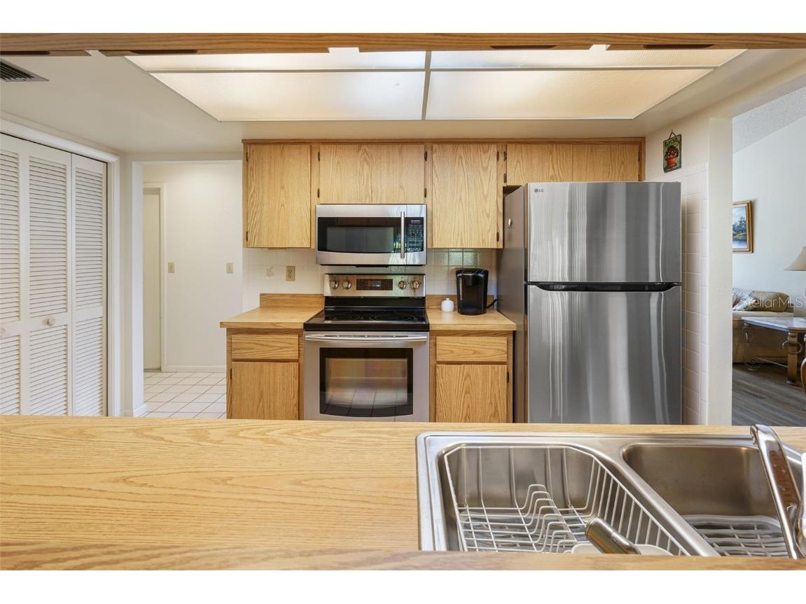 7425 Leith Court Weeki Wachee FL 34613 W7877707 image5