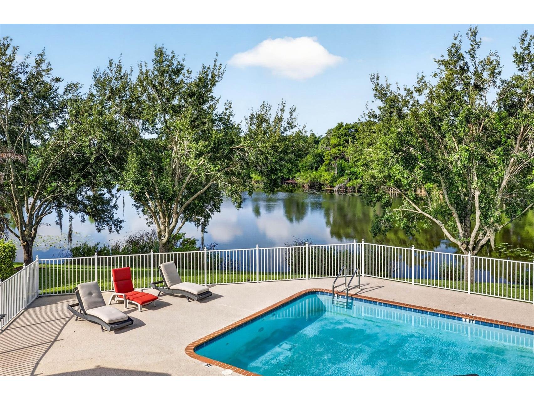 7425 Terrace River Drive Tampa FL 33637 - HILLSBOROUGH RIVER TB8511405 image2
