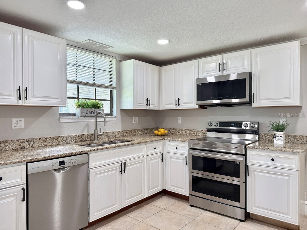 7425 Terrace River Drive Temple Terrace FL 33637 TB8415962 image24