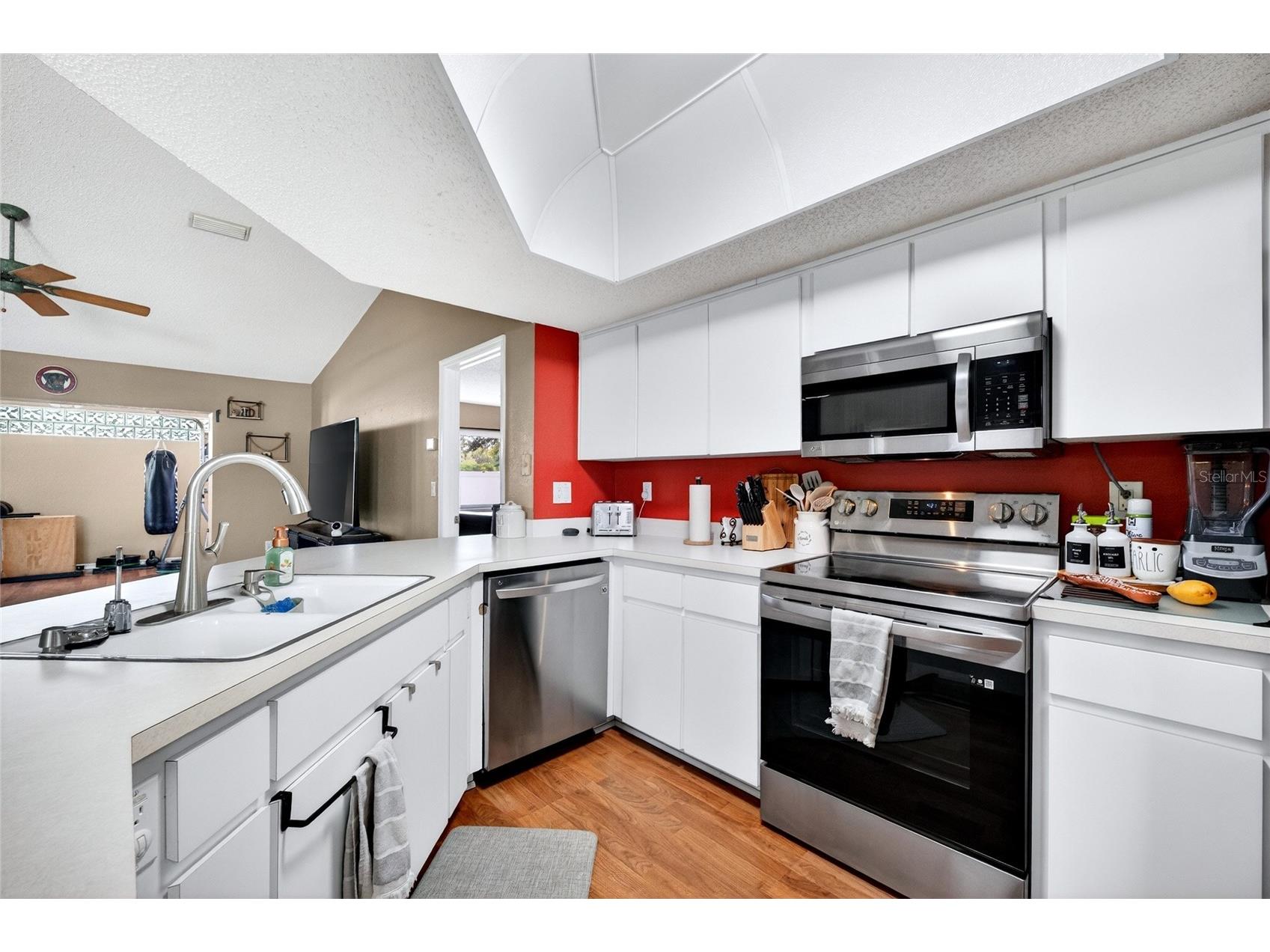 7426 Bent Oak Drive Port Richey FL 34668 TB8514247 image8