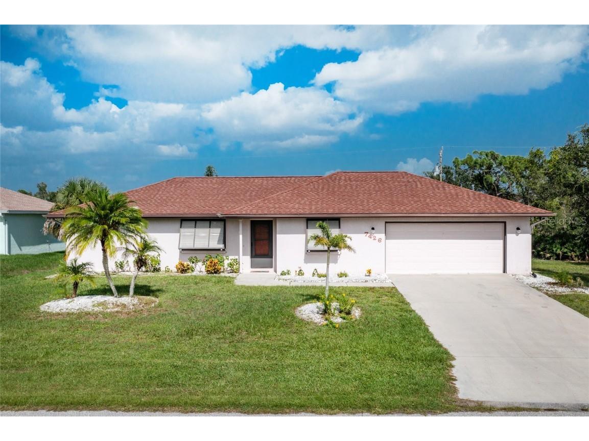 7426 Clearwater Street Englewood FL 34224 D6132065 image1