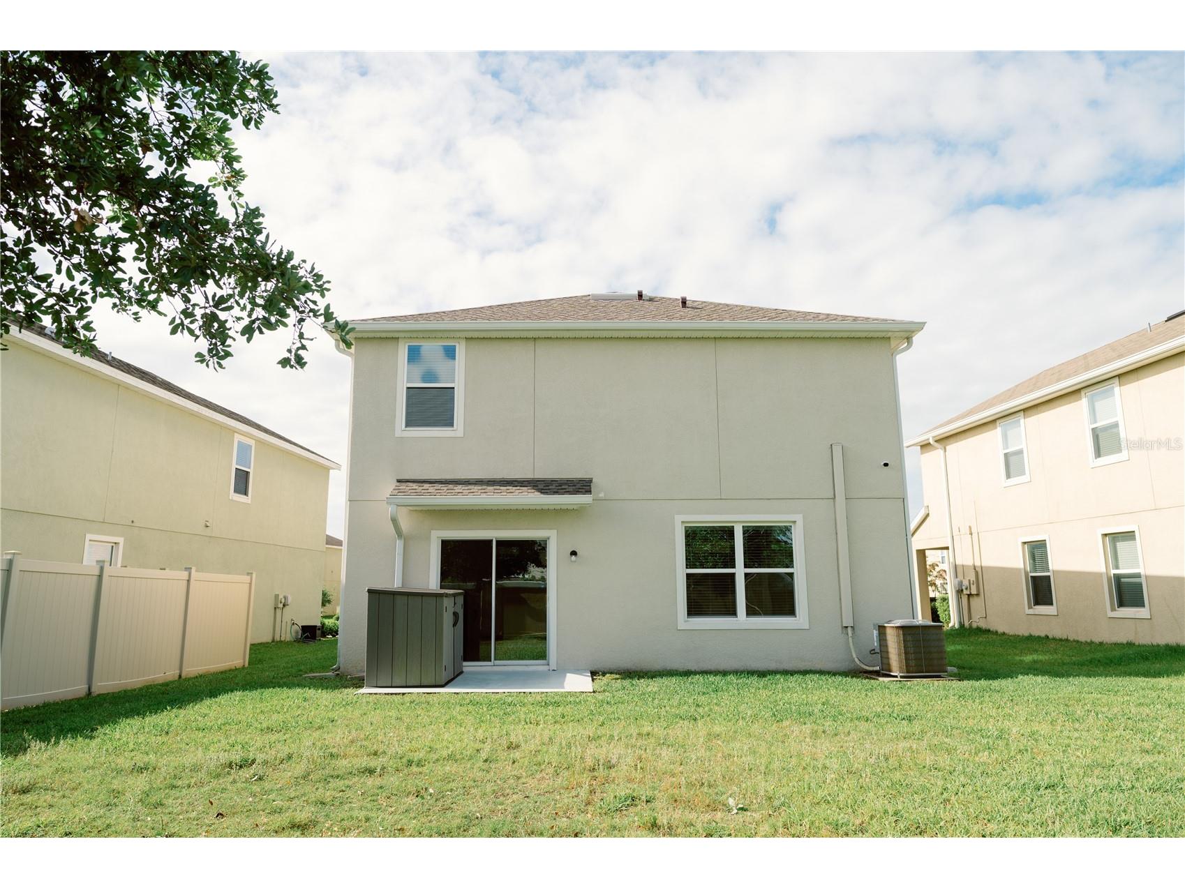 7426 Tuscan Bay Circle Wesley Chapel FL 33545 TB8493963 image3