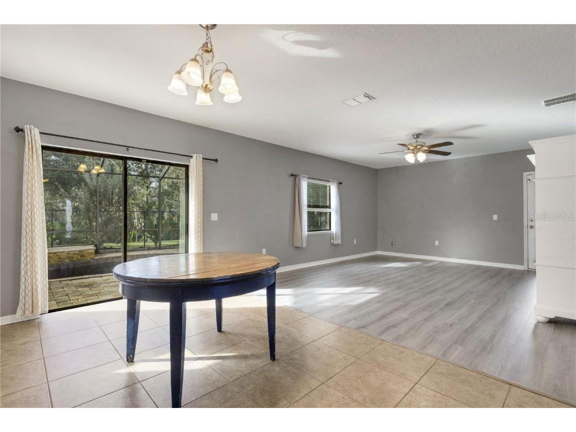 7427 61st Street E Palmetto FL 34221 A4670062 image11