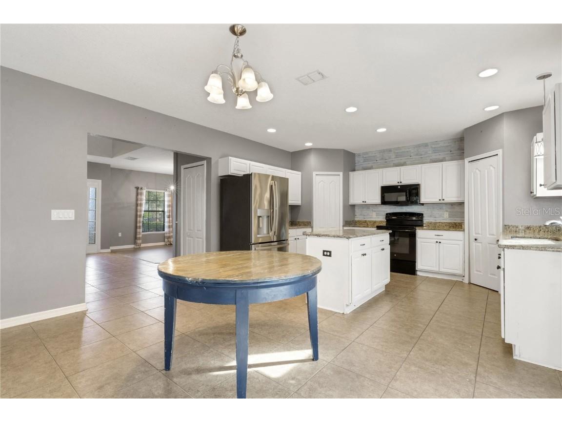 7427 61st Street E Palmetto FL 34221 A4670062 image13