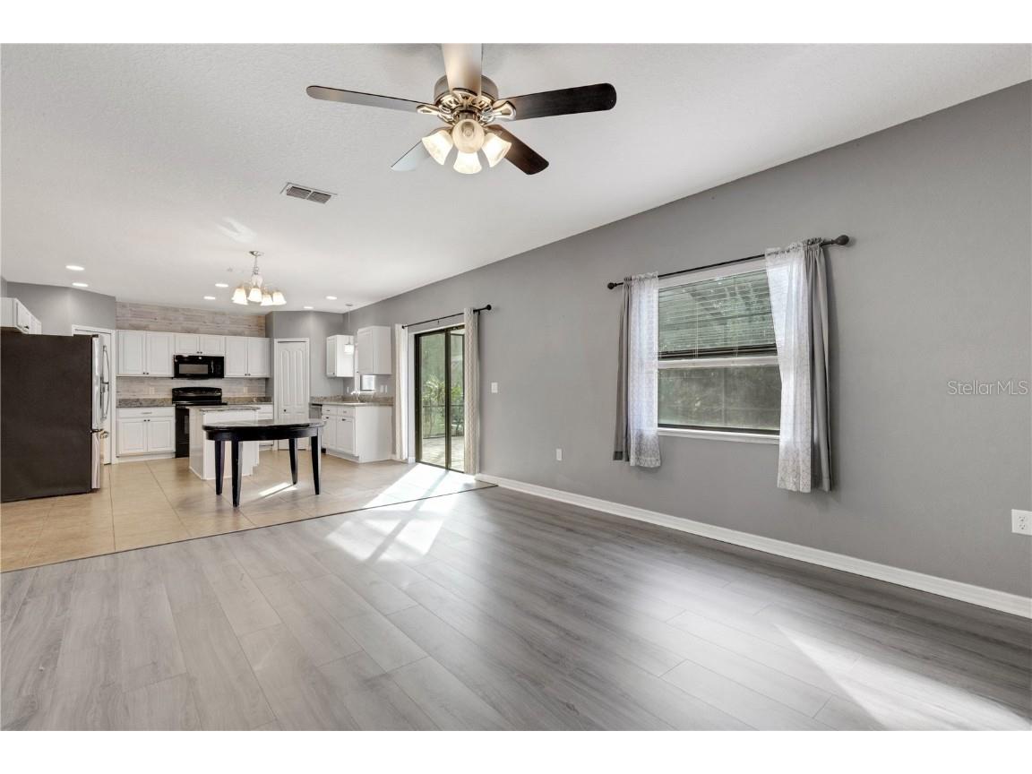 7427 61st Street E Palmetto FL 34221 A4670062 image20