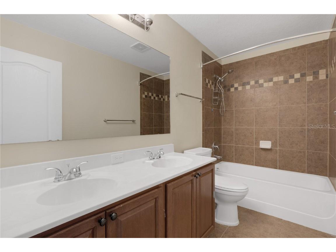 7427 61st Street E Palmetto FL 34221 A4670062 image44