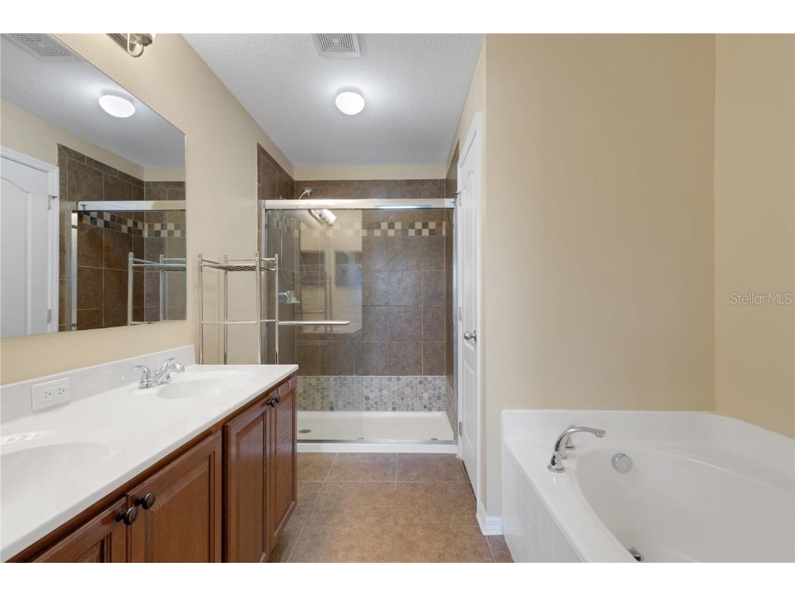 7427 61st Street E Palmetto FL 34221 A4670062 image61