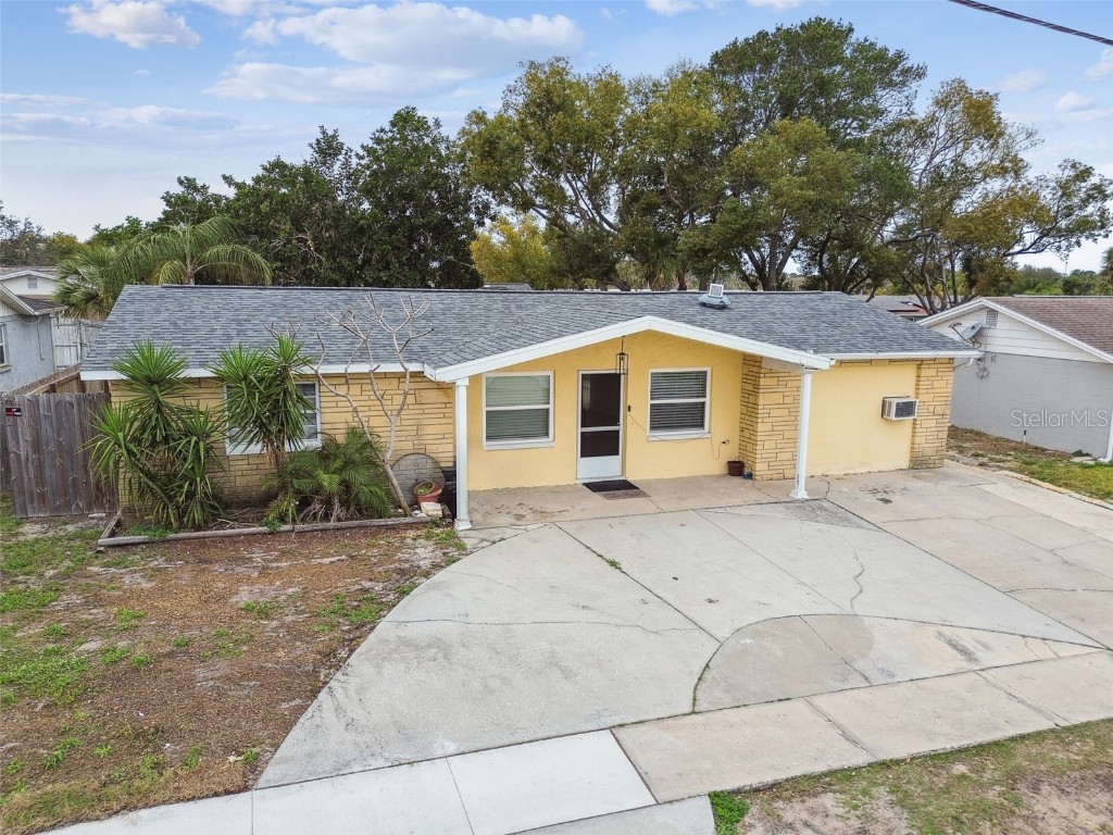 7427 Congress Street New Port Richey FL 34653 W7872712 image1