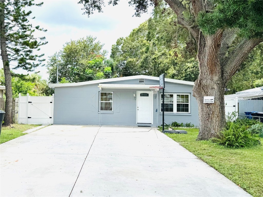 7428 36th Avenue N Saint Petersburg FL 33710 TB8418330 image1