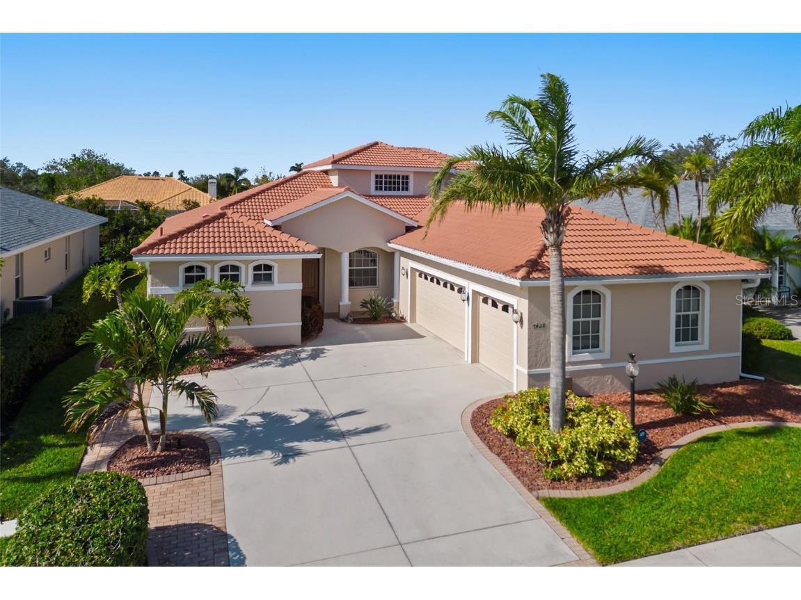 7428 Arrowhead Run Lakewood Ranch FL 34202 A4633668 image1