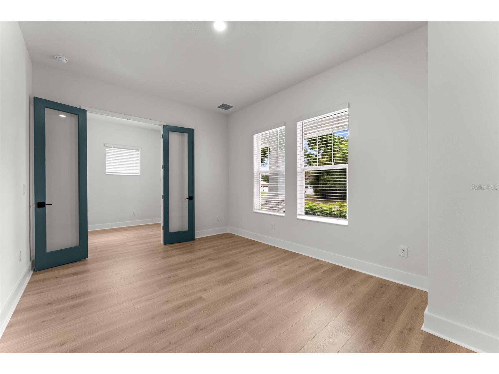 7428 Burlington Avenue N Saint Petersburg FL 33710 TB8517511 image11