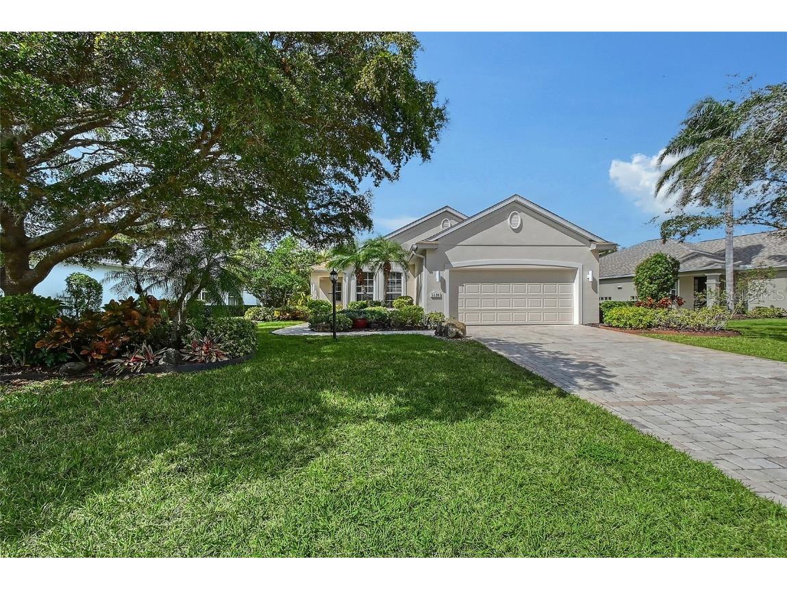 7428 Sea Island Lane University Park FL 34201 A4641115 image1