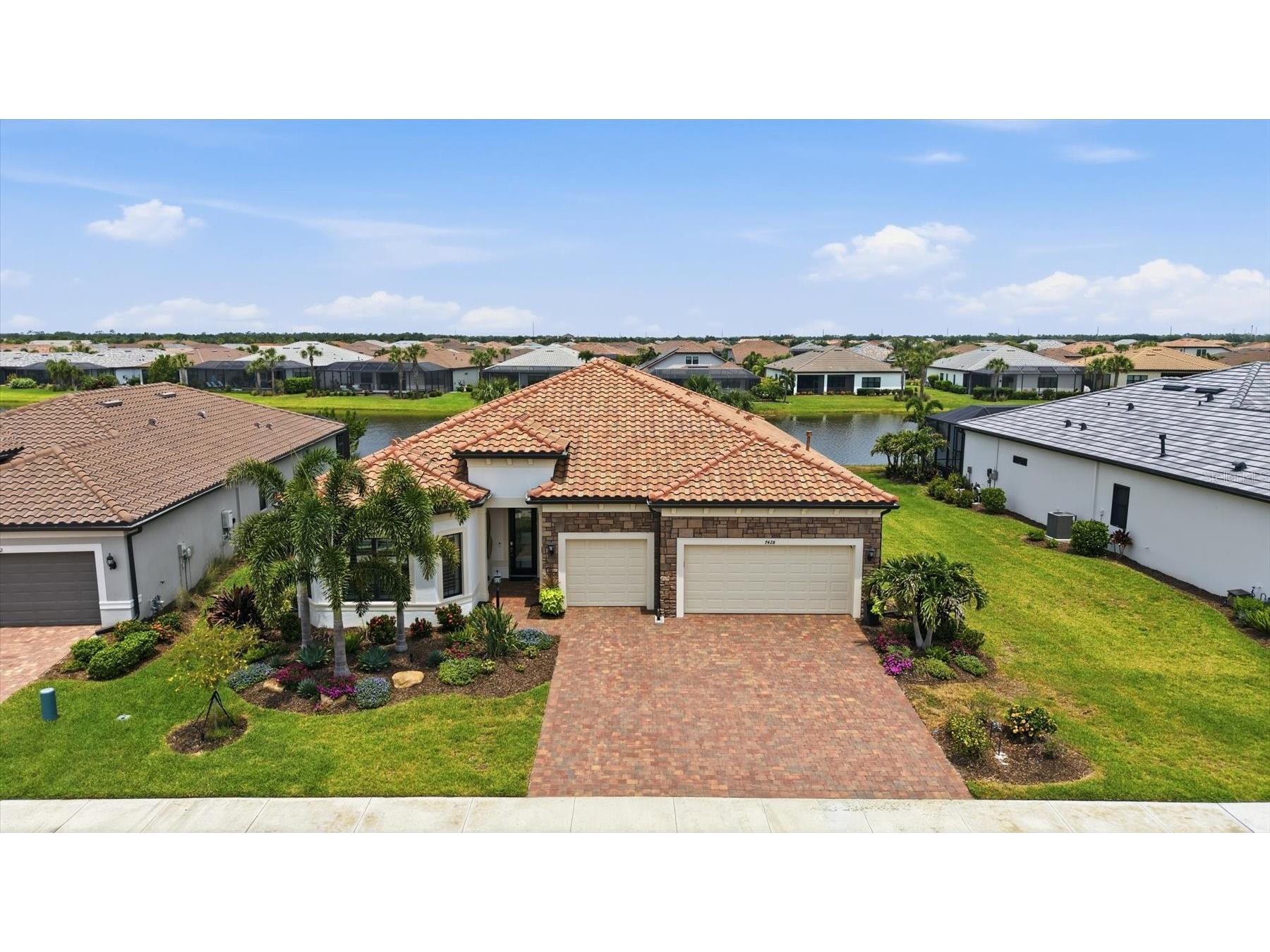 7428 Summerland Cove Lakewood Ranch FL 34202 A4691935 image82