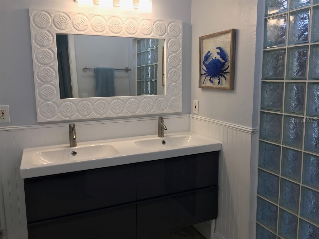 7429 Broughton Street Sarasota FL 34243 A4675170 image11