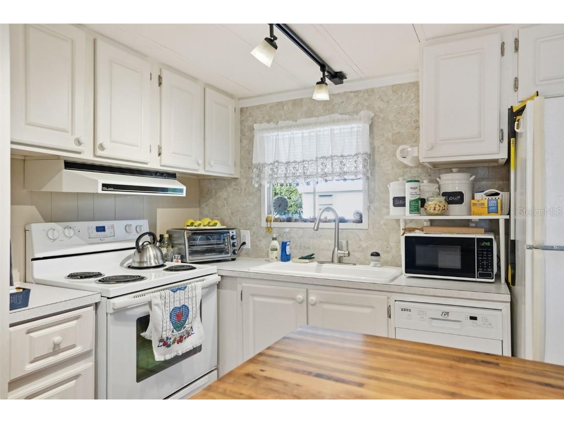 7429 Morelli Avenue Brooksville FL 34613 W7880985 image16